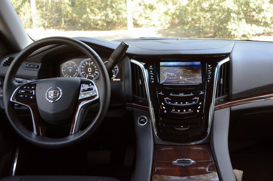  Cadillac Escalade 2015 года  (фото 67 из 91)